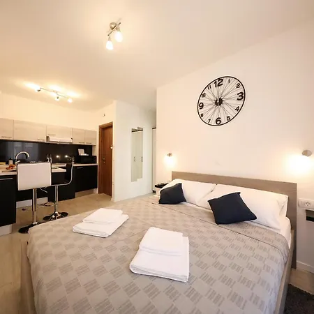 Piccola Pyrotima Apartment Zadar Exterior photo